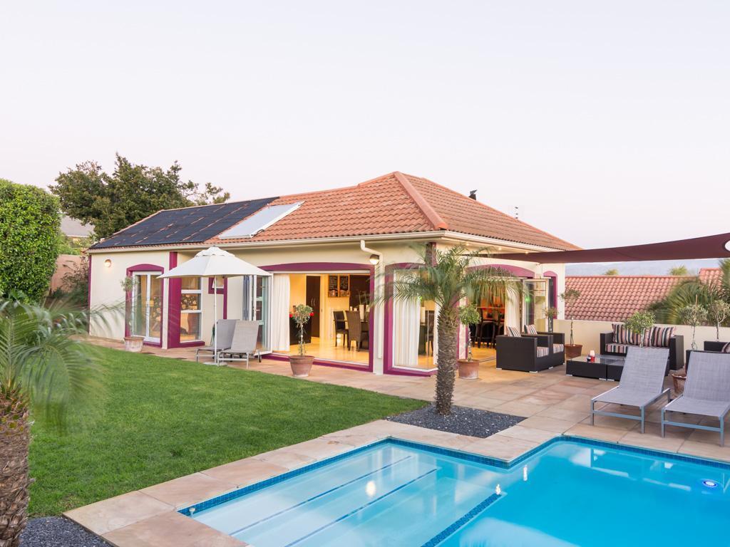 Pink Rose Guesthouse And Spa Gay Men Only Somerset West Exterior foto